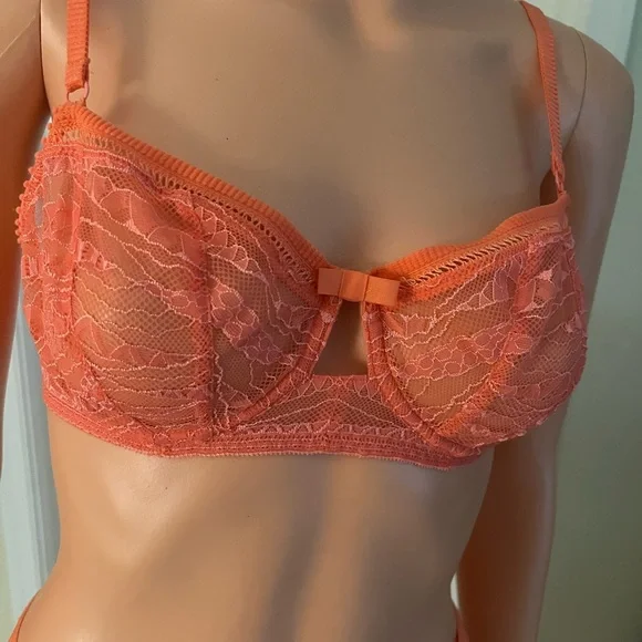 Elegant Coral Lace Bra and Panty Set